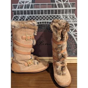 TORY Burch Jaden Camel Buckled Rabbit Fur Suede Moccasin Boot, Size 9